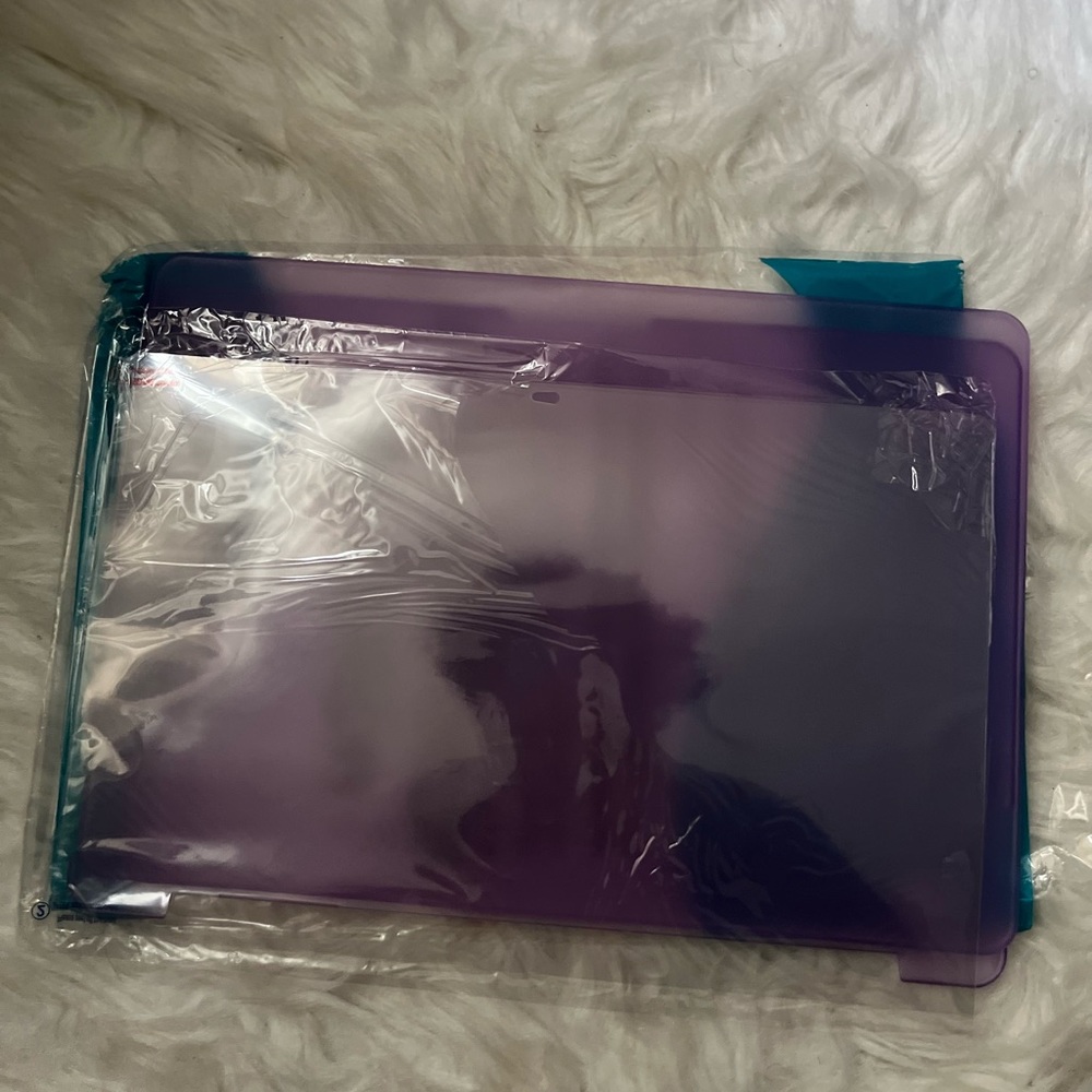 MACBOOK CASE - Picture 2 of 5